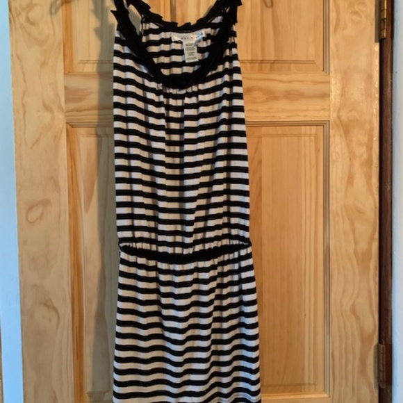 Max Studio dress, black and white striped, XS, great condition - Picture 2 of 4